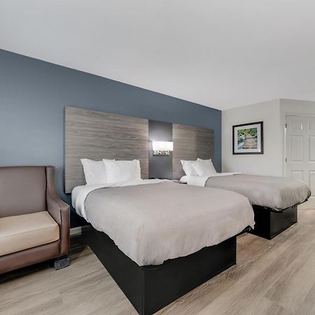 Quality Inn Laurinburg Exterior photo