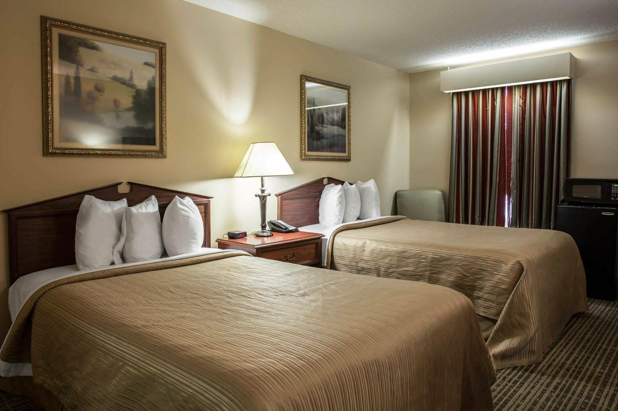 Quality Inn Laurinburg Exterior photo